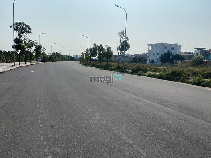 Hình ảnh Sales Sốc! Đất đấu giá Cự Khối, căn 2 mặt thoáng đường trước sau