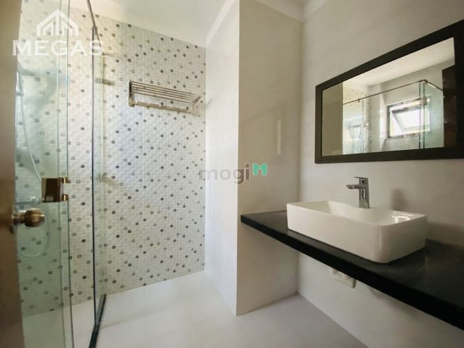 Hình ảnh Mb6623 nạp rút nhanh chóng gần sân bay mới khai trương