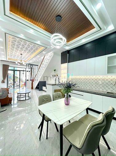 Hình ảnh Nhà đẹp, kiên cố, 3 phòng ngủ, 3WC, quận 7