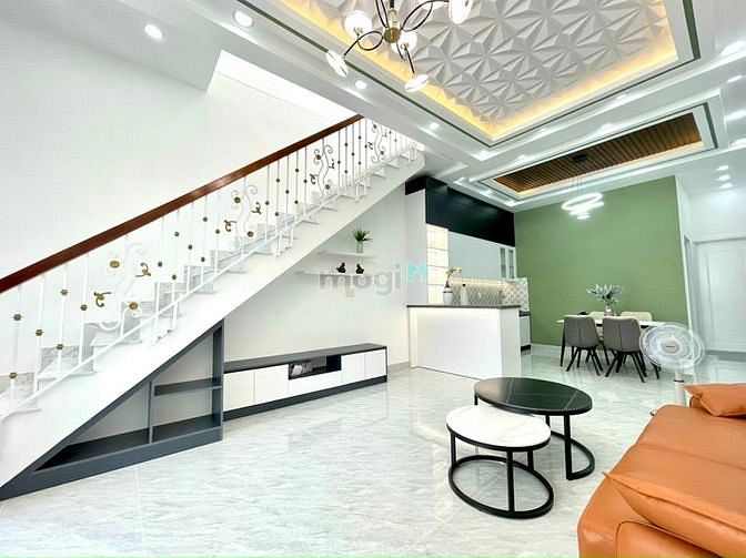 Hình ảnh Nhà đẹp, kiên cố, 3 phòng ngủ, 3WC, quận 7