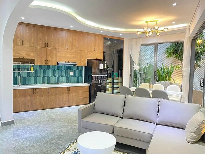 Hình ảnh Nhà hẻm xe hơi 1 trục,gần mặt tiên Nguyễn Thượng Hiền, 5x11,trệt 2 lầu