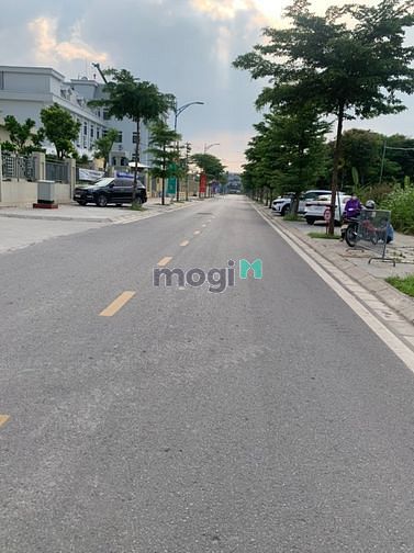 Hình ảnh Bán Đất MĐ Phú Minh. 2 oto Tránh, vỉa hè. KD. DT: 70m2. Giá 7.7 tỷ