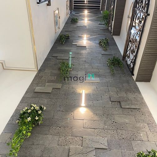 Hình ảnh Siêu phẩm Hoàng Gia tại hẻm 703 Tỉnh Lộ 10, BTDb, Bình Tân