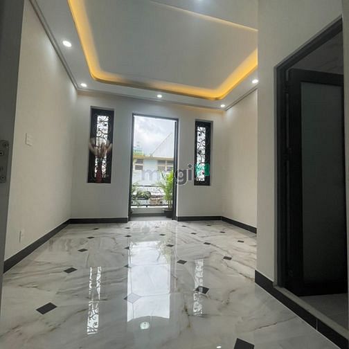 Hình ảnh Siêu phẩm Hoàng Gia tại hẻm 703 Tỉnh Lộ 10, BTDb, Bình Tân