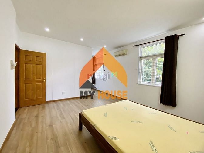 Hình ảnh SOS!Biệt thự trắng thư giãn Thảo Điền 500m2 mát lắm ự
