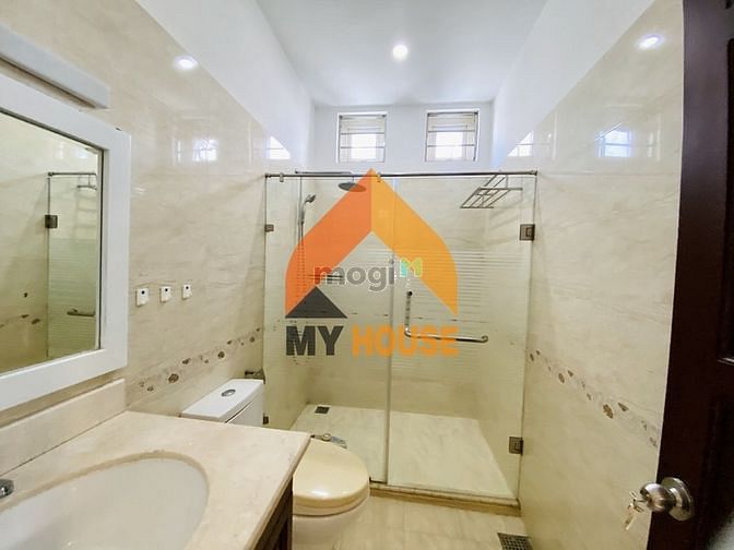 Hình ảnh SOS!Biệt thự trắng thư giãn Thảo Điền 500m2 mát lắm ự