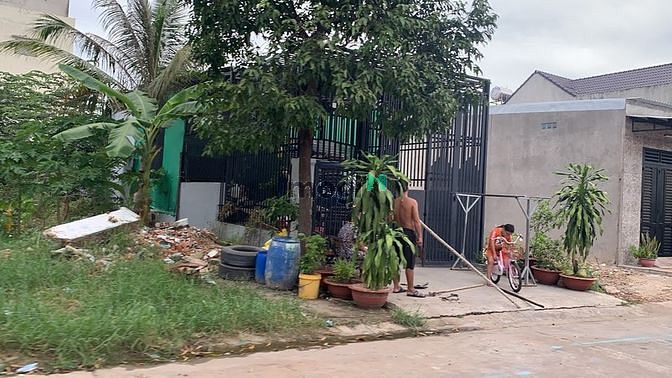 Hình ảnh Bán Gấp 300m2 Đất Mt Đối Diện Siêu Thị, Ngay Cổng Chính Mỹ Phước 3