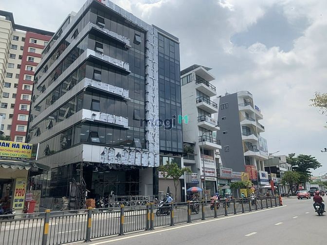 Hình ảnh Cho thuê nhà góc 2 MT đường Lũy Bán Bích, Dt 10x24m, 1H1T1Lg6L