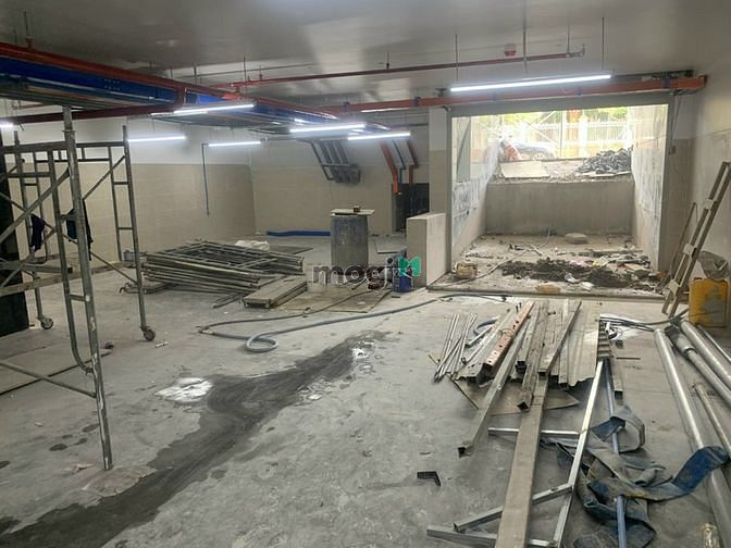 Hình ảnh Cho thuê nhà góc 2 MT đường Lũy Bán Bích, Dt 10x24m, 1H1T1Lg6L