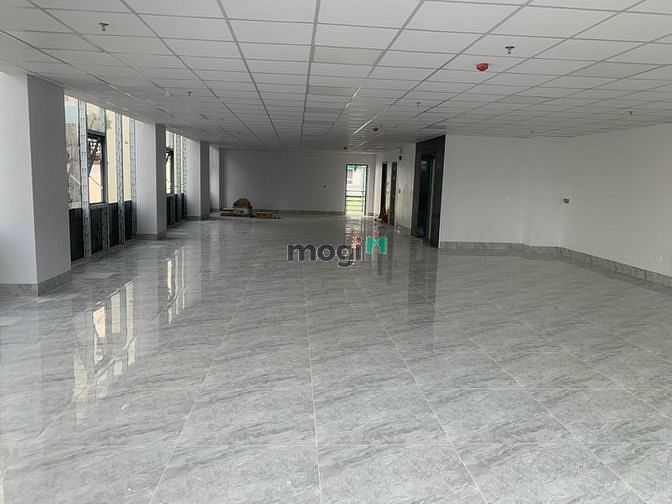 Hình ảnh Cho thuê nhà góc 2 MT đường Lũy Bán Bích, Dt 10x24m, 1H1T1Lg6L