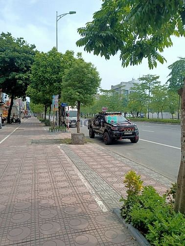 Hình ảnh Bán rẻ đất Sài Đồng 216m2, mặt tiền 13m, lô góc, ô tô vào đất