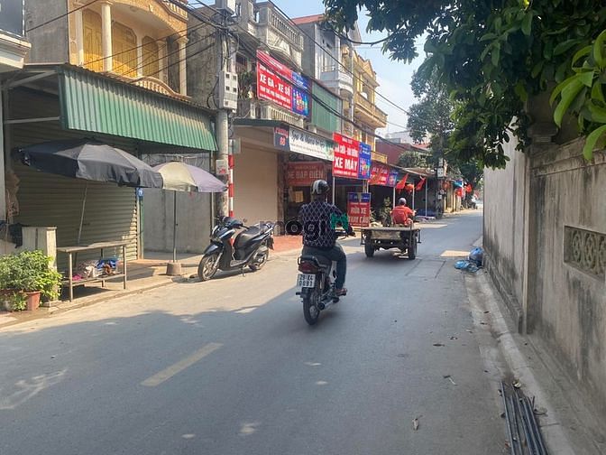 Hình ảnh Bán rẻ đất Sài Đồng 216m2, mặt tiền 13m, lô góc, ô tô vào đất