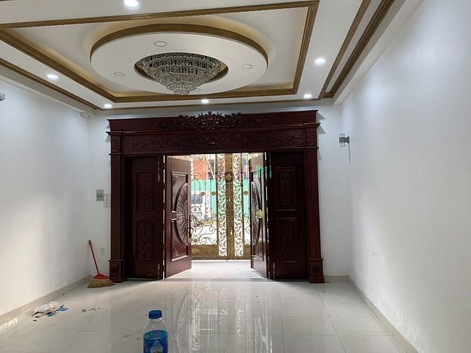 Hình ảnh Nhà khu Ao Sen Tên Lửa cần bán