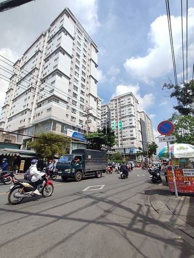 Hình ảnh Bán lô đất mặt tiền phường 12, 5.5x28m 150m2, có GPXD Hầm 7 tầng,16 tỷ