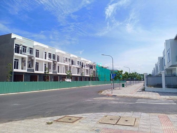 Hình ảnh CẦN BÁN GẤP đất CHÍNH CHỦ GẦN Suối Tiên