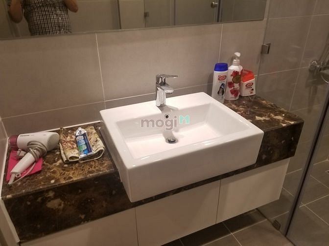 Hình ảnh Cho thuê căn 3PN 2WC 117m2 Gold View Quận 4 nội thất cao cấp giá 25 tr