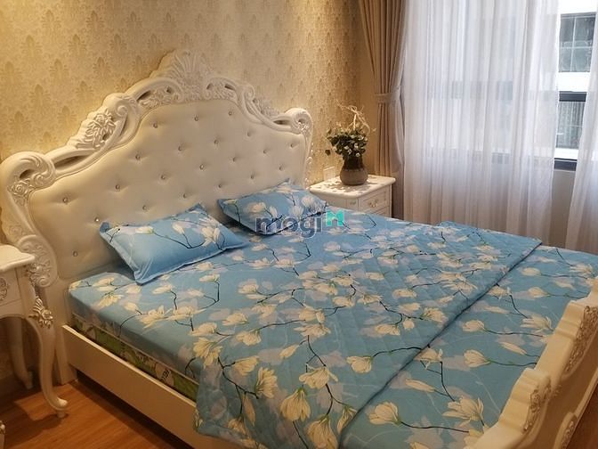 Hình ảnh Cho thuê căn 3PN 2WC 117m2 Gold View Quận 4 nội thất cao cấp giá 25 tr