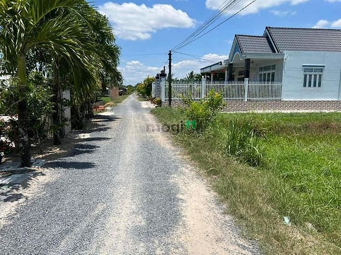 Hình ảnh Cần tiền đóng học phí cho con bán lỗ lô đất MT QL50
