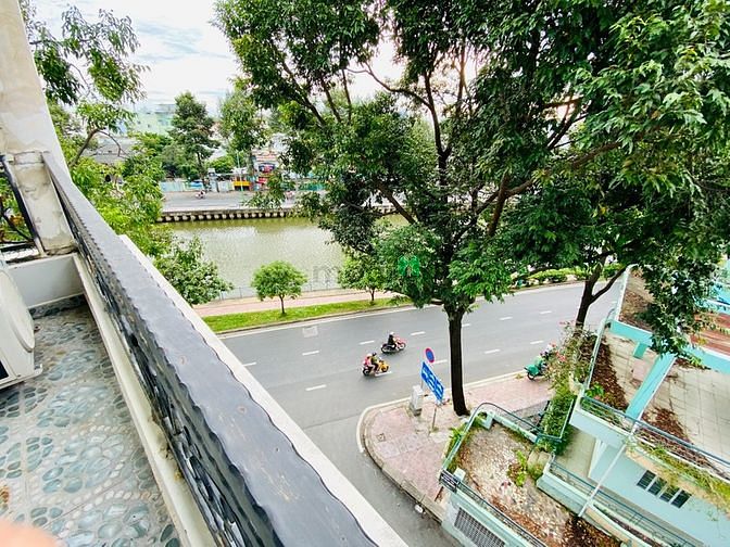 Hình ảnh Mb6623 nạp rút nhanh chóng Full nội thất, ban công, view xịn xò Lê Văn Sỹ Quận 3