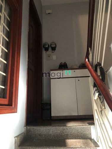 Hình ảnh CHDV Sát Q1 - 2 Mặt hẻm xe hơi tránh