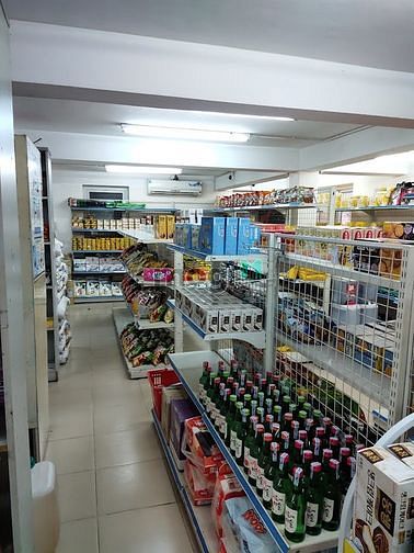 Hình ảnh Cho thuê căn biệt thự mặt phố Nguyễn Thị Thập
