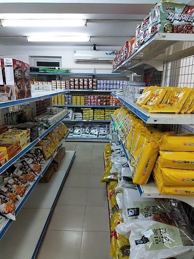 Hình ảnh Cho thuê căn biệt thự mặt phố Nguyễn Thị Thập