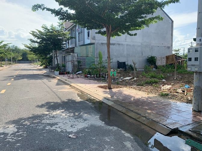 Hình ảnh Chủ ngợp nợ cần bán gấp lô đất MT QL50