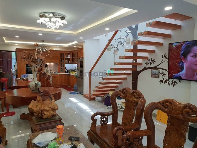 Hình ảnh Cho thuê nhà 80/8A Trần Quang Diệu, phường 14, quận 3.