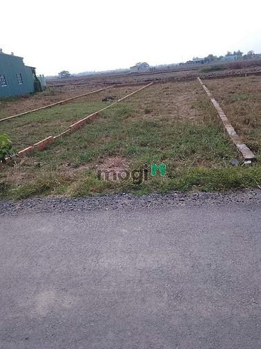 Hình ảnh Ngân hàng thanh lí lô đất ngay MT QL50
