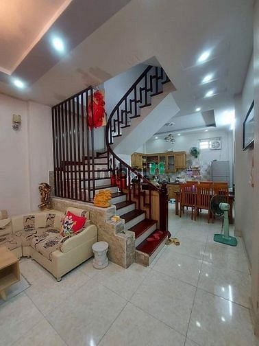Hình ảnh Siêu phẩm Thái Thịnh - Thái Hà-Ô tô gần nh