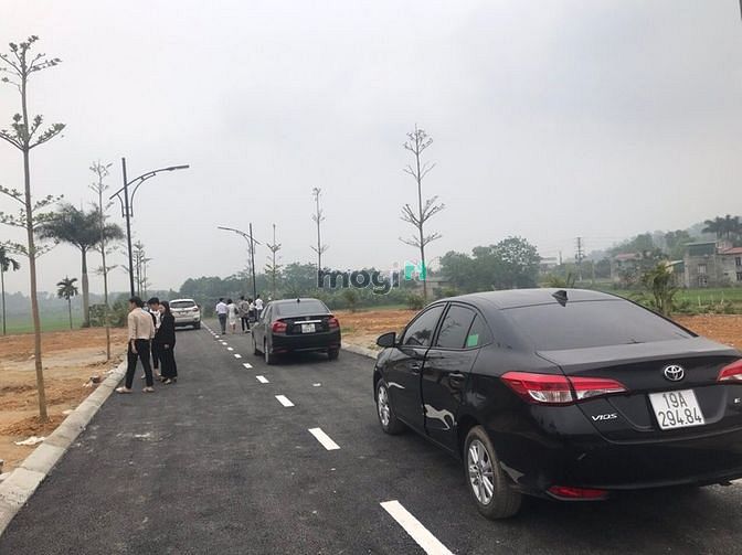 Hình ảnh Đất Vi Trí vàng mặt đại Lộ Thăng Long 100m2 giá 1,5 tỷ