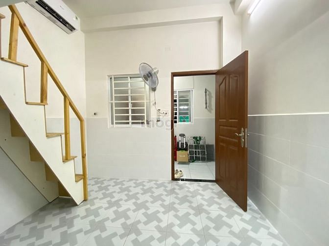 Hình ảnh Siêu phẩm có gác, giá rẻ, ng sỹ sách tân bình chỉ 3.7 tr