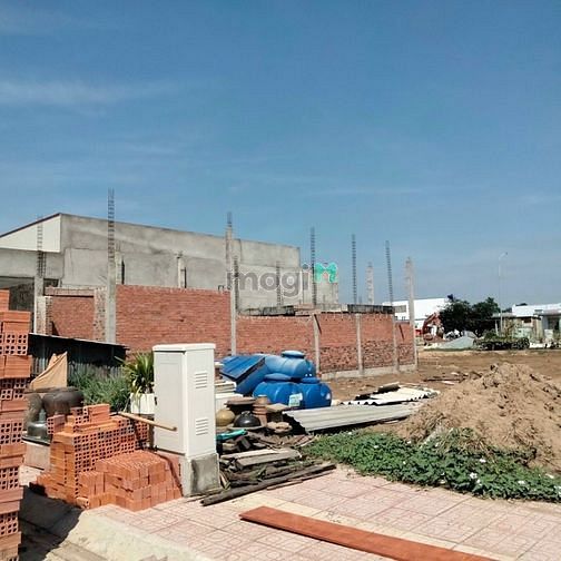 Hình ảnh Gia đình có lô đất cần bán ngay MT QL50