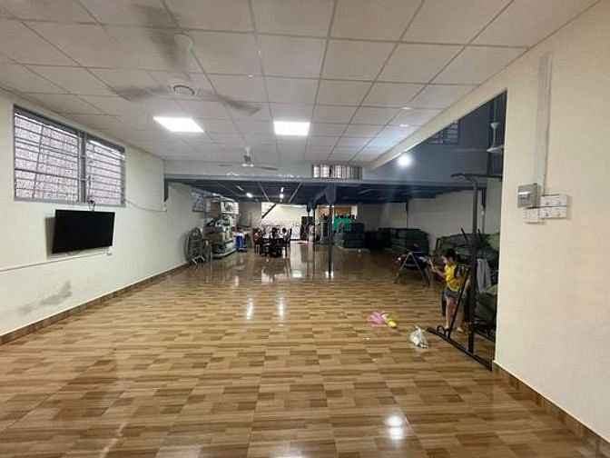 Hình ảnh BÃO GIẢM 2 TỶ Nhà Xưởng Bình Tân, HXH 8M Thông, 300M2 Thổ Cư, Ngang 10