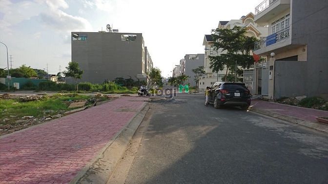 Hình ảnh Bán Đất nền TC100m2/ 2.4 tỷ MT Trần Lựu, Bình An, Q2.sổ riêng