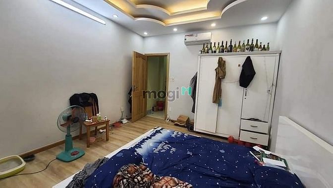 Hình ảnh Hẻm xe hơi tránh - P2 - Tân Bình