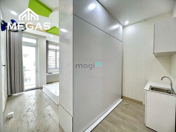 Hình ảnh CHDV full nội thất ban công giá rẻ ngay Chợ Bà CHiểu