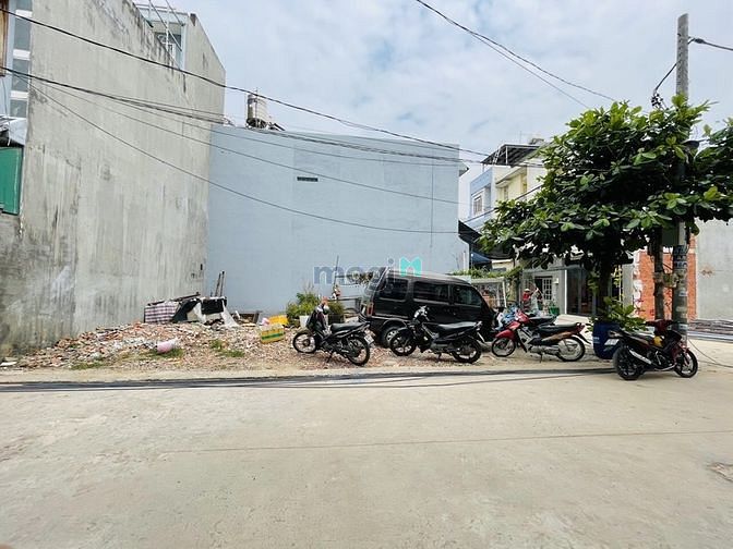 Hình ảnh Lô Gốc Đất Bình Tân – Ngang khủng hơn 8m – Ô tô vào thoài mái – Xâ biệ