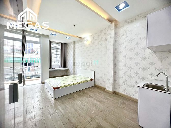 Hình ảnh CHDV Full nội thất ban công giáp Quận 1