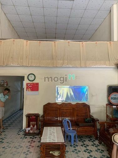 Hình ảnh bán nhà cấp 4 mặt tiền lê văn thịnh vi tri qa ok