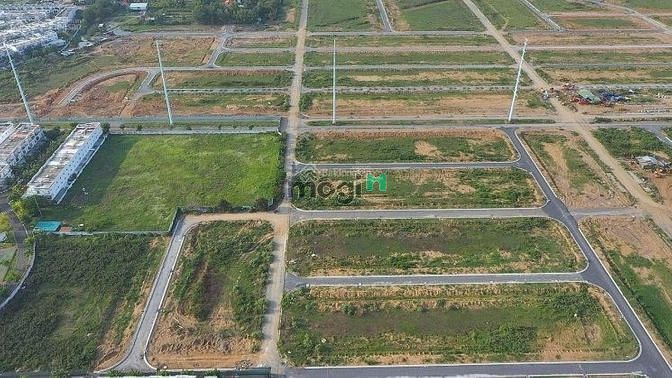 Hình ảnh Đất MT Gò Cát, KDC ĐHQG diện tích 140m2 giá chỉ 3,6 tỷ , Sổ riêng