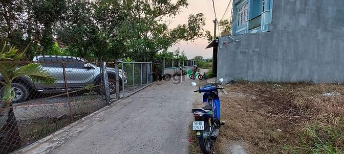 Hình ảnh Bán đát xã hưng long, 102,6m2 giá 2tỷ6