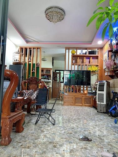 Hình ảnh Xe hơi vô nhà - Hoàng Sa - P5 - Tân Bình