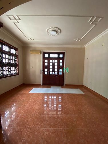 Hình ảnh Cho thuê Biệt Thự có sân rộng 100m2 Trường Sơn P.2 Tân Bình.