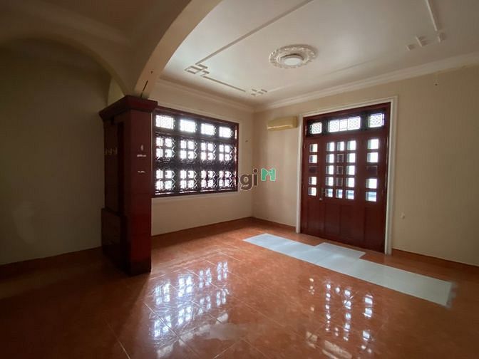 Hình ảnh Cho thuê Biệt Thự có sân rộng 100m2 Trường Sơn P.2 Tân Bình.
