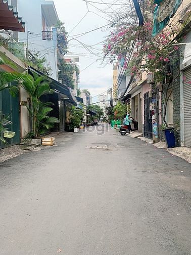 Hình ảnh Nhà Nát hẻm xe tải thông - sát Q1