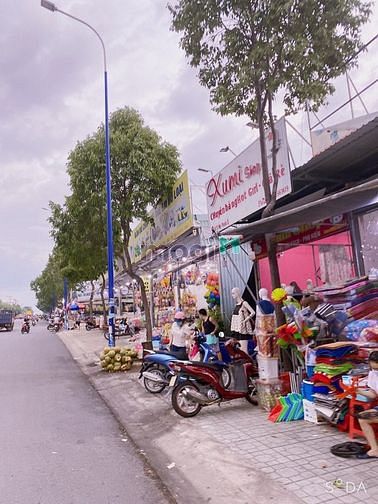 Hình ảnh tôi cần bán lô đất vị trí đắt địa ,dân cư đông đúc ,sát chợ và trường