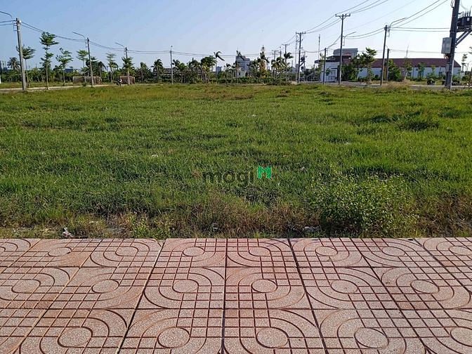Hình ảnh Bán 150m2 đất Khu tái định cư Quốc lộ 50B thuộc Cần Đước, Long An.