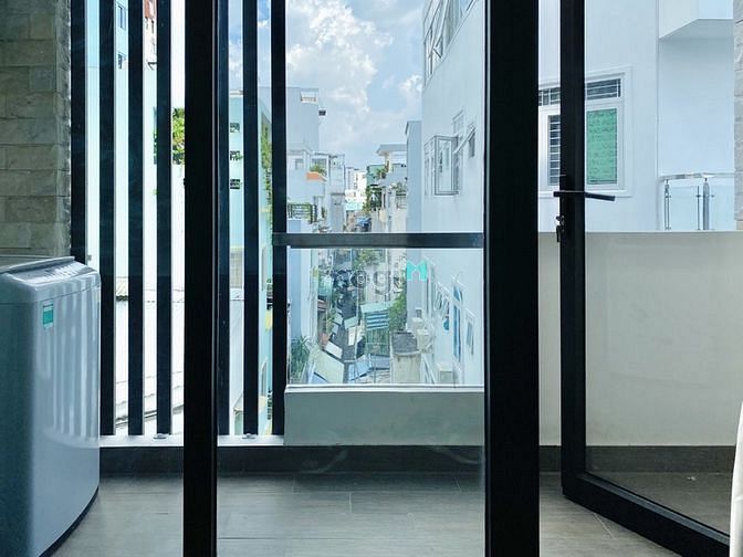 Hình ảnh Căn Hộ Cao Cấp Full Nội Thất Có ngăn Cách bếp bancol