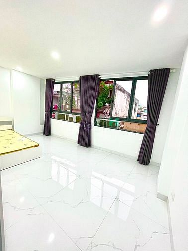 Hình ảnh CHDV 1pn có cửa sổ lớn nằm ngay trung tâm quận 3
